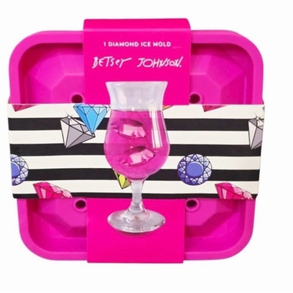 Betsey Johnson Pink Ice Mold